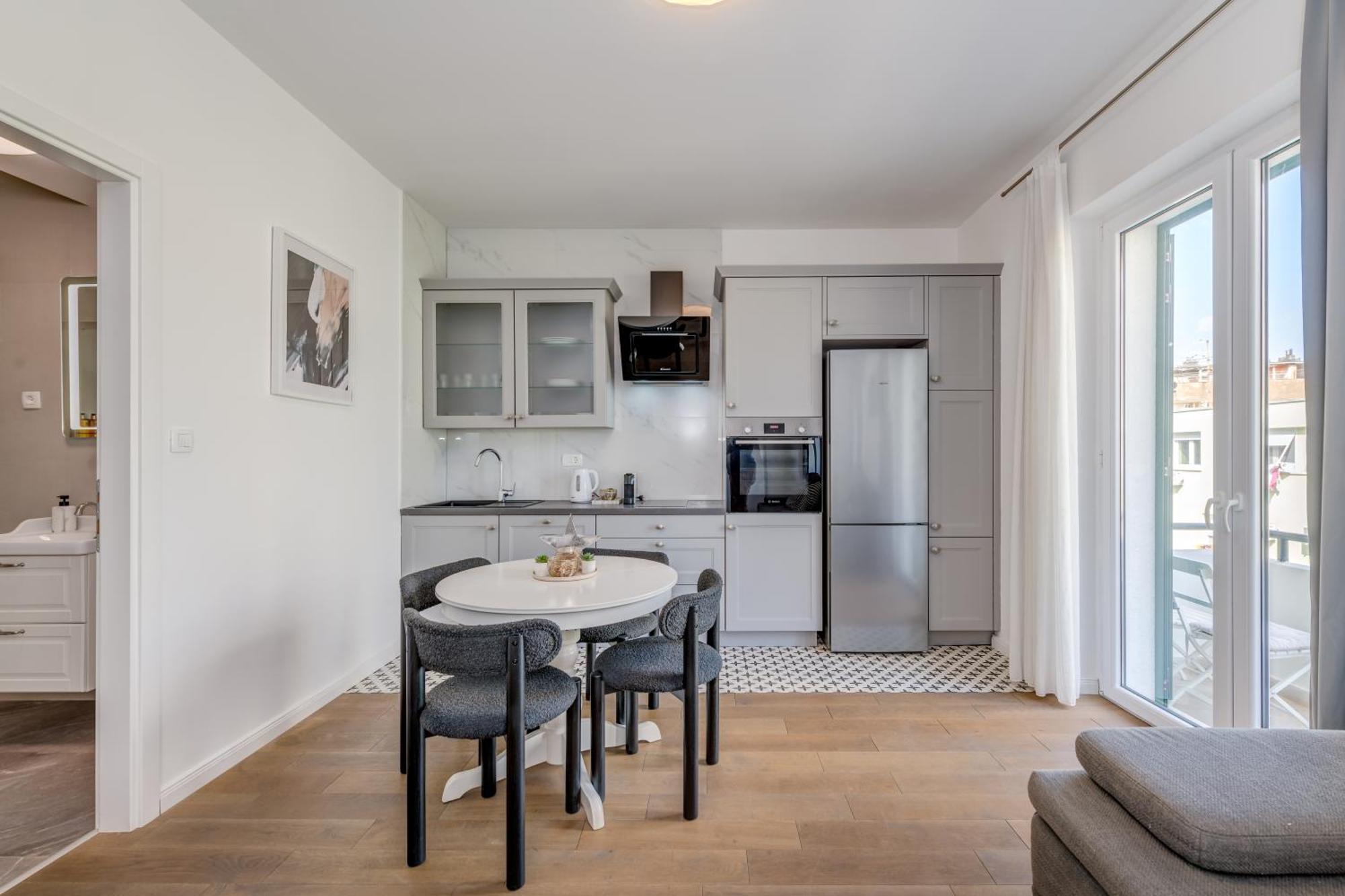 Finn Luxury Rooms Split Exterior photo